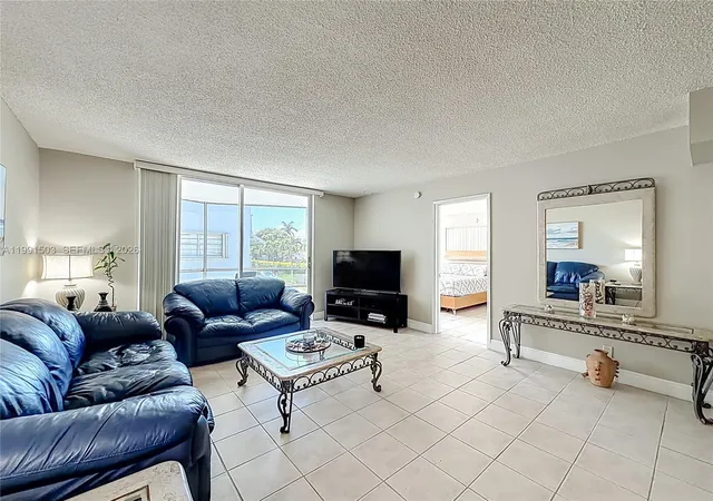 Homes for sale in Deerfield Beach, FL | 400 Se 10Th St #218, Deerfield Beach, FL 33441 | MLS# A11991503