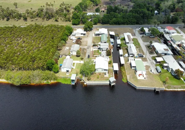 3rd image of 7902 Se 95Th Trl, Okeechobee, FL 34974 | MLS# B26008730