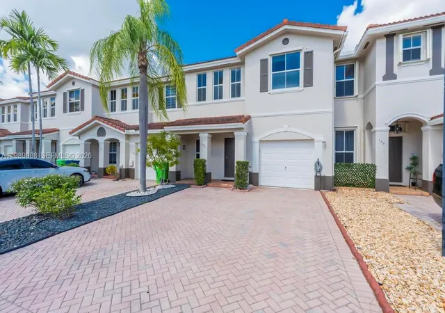 2nd image of 102 Riverwalk Cir, Sunrise, FL 33326 | MLS# A11989808