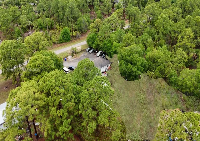 4th image of 825 N Willow St, Clewiston, FL 33440 | MLS# A11991780