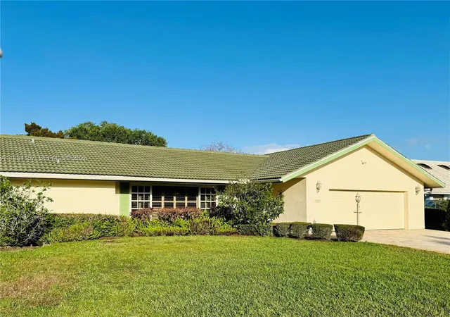 2nd image of 3482 Se Court Dr, Stuart, FL 34997 | MLS# A11984157