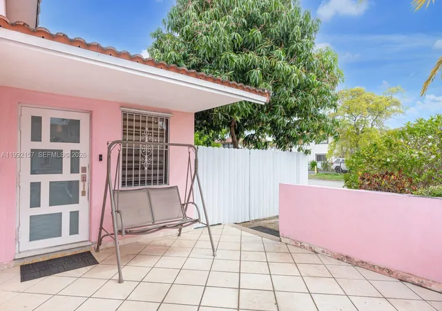 Homes for sale in Hialeah, FL | 1261 W 43Rd Pl, Hialeah, FL 33012 | MLS# A11992157