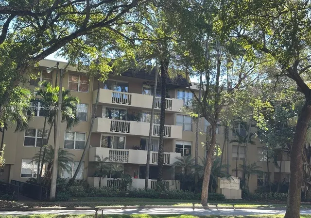 Homes for sale in North Miami, FL | 1800 Sans Souci Blvd #115, North Miami, FL 33181 | MLS# A11991596