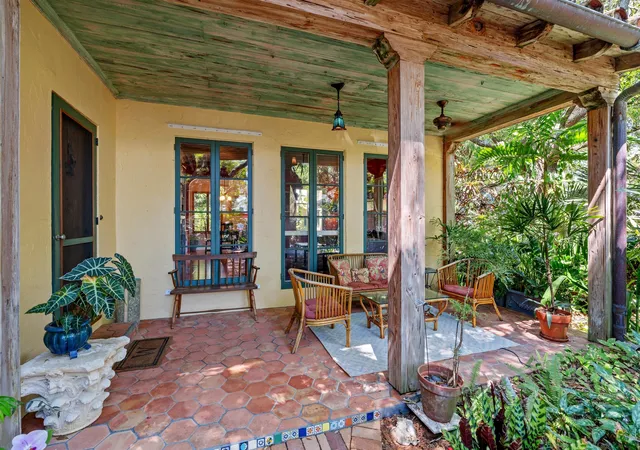3rd image of 825 Alamanda St, Boca Raton, FL 33486 | MLS# B26009050