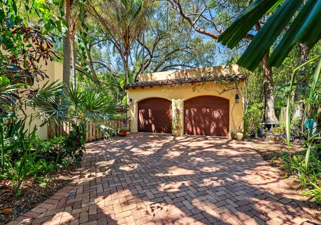 42nd image of 825 Alamanda St, Boca Raton, FL 33486 | MLS# B26009050