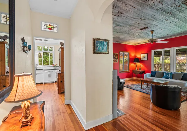 4th image of 825 Alamanda St, Boca Raton, FL 33486 | MLS# B26009050