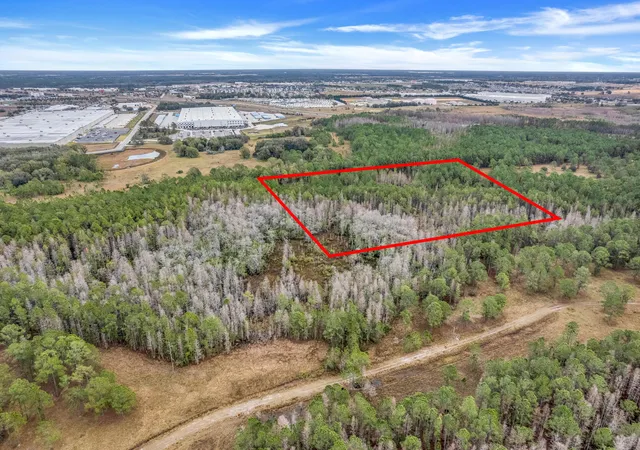 4th image of 000 No Street, Polk City, FL 33868 | MLS# B26009086