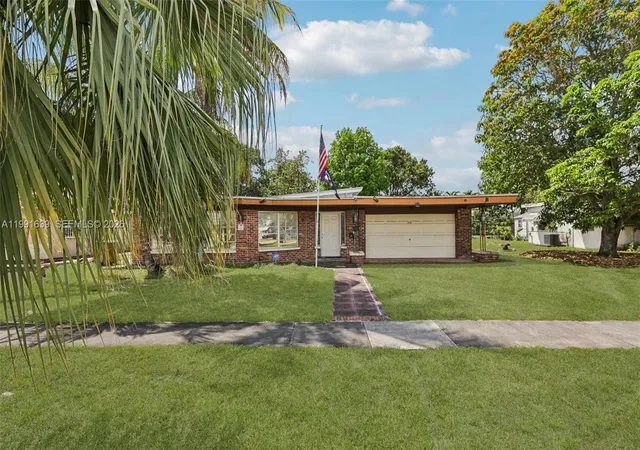 Homes for sale in Hialeah, FL | 272 W 46th St, Hialeah, FL 33012 | MLS# A11991639