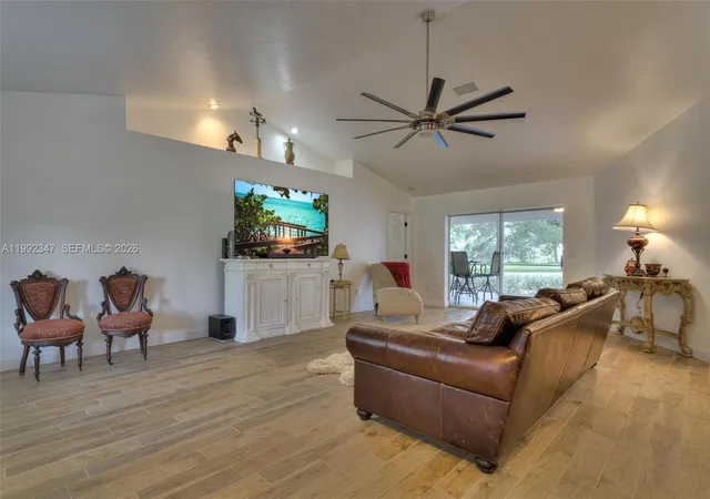 4th image of 1270 Riverbend Dr, Labelle, FL 33935 | MLS# A11992347