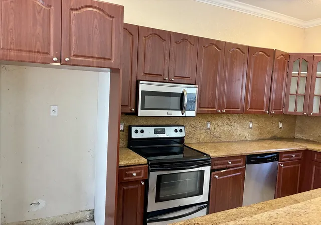 4th image of 2200 Nw 5Th St, Pompano Beach, FL 33069 | MLS# B26009166