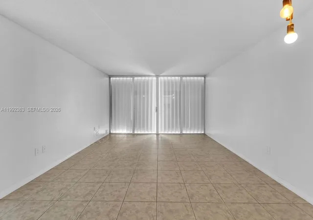 5th image of 18011 Biscayne Blvd #903, Aventura, FL 33160 | MLS# A11992363