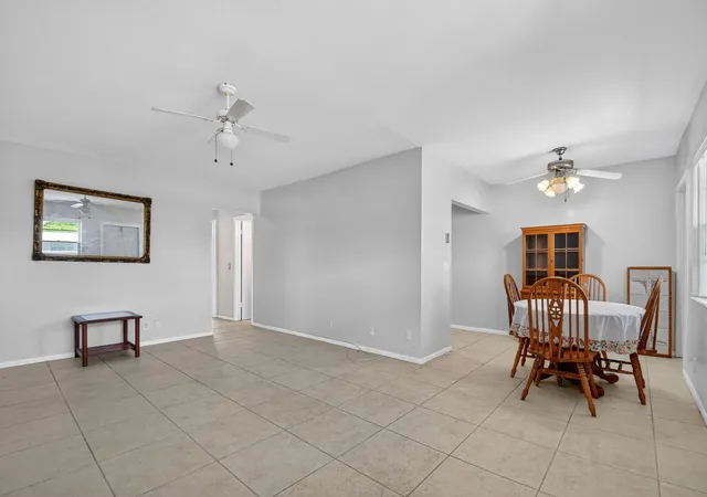 Homes for sale in West Palm Beach, FL | 162 Easthampton G, West Palm Beach, FL 33417 | MLS# B26009138