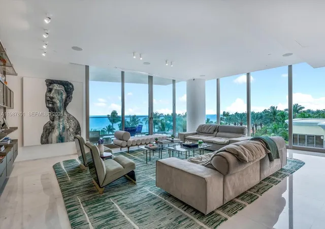 2nd image of 17901 Collins Ave #404, Sunny Isles Beach, FL 33160 | MLS# A11987801