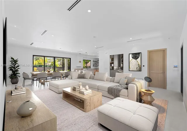 2nd image of 6221 Sw 60th St, South Miami, FL 33143 | MLS# A11989922