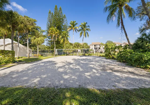 2nd image of 4664 Nw 22Nd St, Coconut Creek, FL 33063