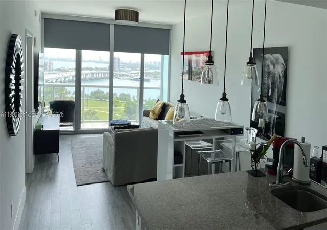 2nd image of 888 Biscayne Blvd #1810, Miami, FL 33132 | MLS# A11990166
