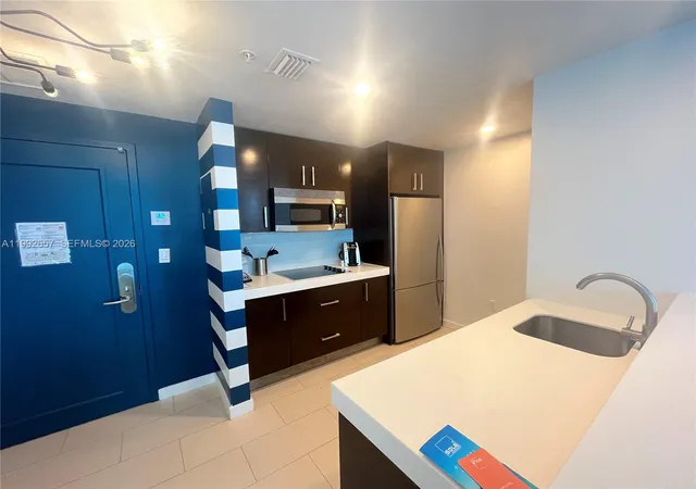 4th image of 17315 Collins Ave #2408, Sunny Isles Beach, FL 33160 | MLS# A11992657