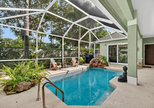 Photo 3 of Single family home for sale at 2116 Autumn Ln, Vero Beach, FL 32963 | MLS# B26009338 | Listing updated on 2026-09-23