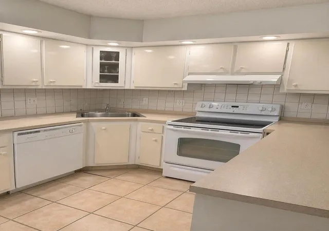 Photo 3 of Condo for sale at 409 Pine Glen Ln #A-1, Greenacres, FL 33463 | MLS# B26009381 | Listing updated on 2026-10-07