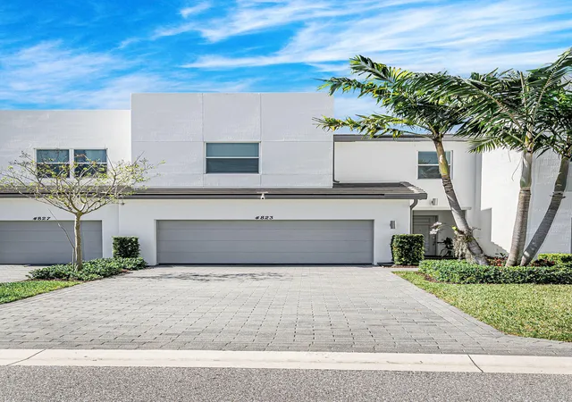 Homes for sale in Lake Worth, FL | 4823 Navali Dr, Lake Worth, FL 33467 | MLS# B26009426