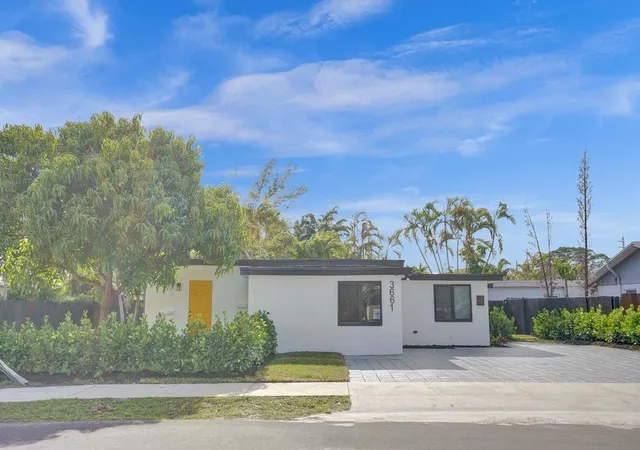 Photo 1 of Single family home for sale at 3661 Ne 8th Avenue, Oakland Park, FL 33334 | MLS# B26009429 | Listing updated on 2026-09-23
