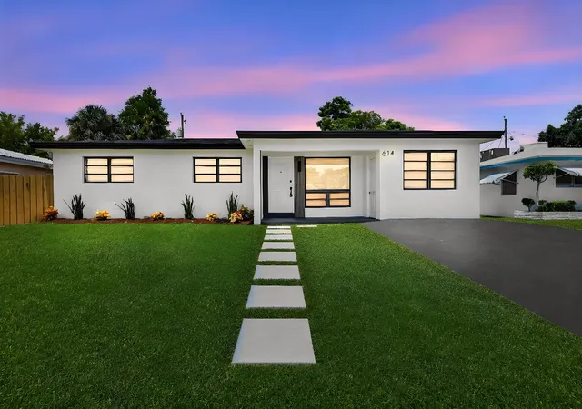 Photo 3 of Single family home for sale at 614 N 32nd Court, Hollywood, FL 33021 | MLS# B26009456 | Listing updated on 2026-09-23