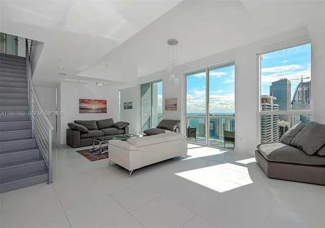 2nd image of 244 Biscayne Blvd #UPH4907, Miami, FL 33132 | MLS# A11991060