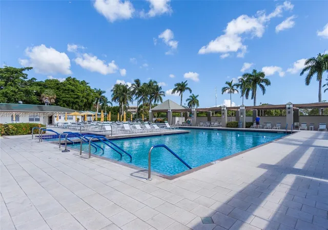 3rd image of 2304 Lucaya Ln #G1, Coconut Creek, FL 33066 | MLS# A11992641