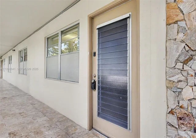 2nd image of 2304 Lucaya Ln, Coconut Creek, FL 33066