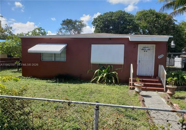Homes for sale in North Miami, FL | 11970 Nw 10th Ave, North Miami, FL 33168 | MLS# A11982781