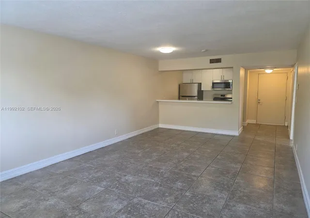 5th image of 8100 Geneva Ct, Miami, FL 33166