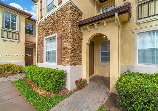 1st image of 1720 Ne 33 Ave #1045, Homestead, FL 33033 | MLS# A11992119