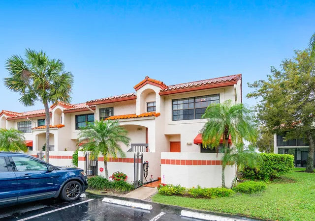 Photo 1 of Condo for sale at 312 Liberty Ct, Deerfield Beach, FL 33442 | MLS# B26009647 | Listing updated on 2026-09-23