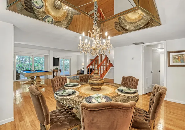 2nd image of 1100 Surf Rd, Riviera Beach, FL 33404
