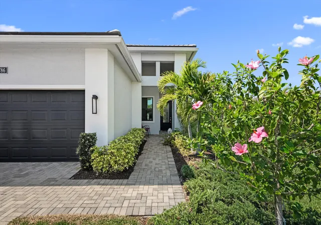 Photo 3 of Single family home for sale at 4786 Saint Armands Way, Westlake, FL 33470 | MLS# B26009906 | Listing updated on 2026-09-28
