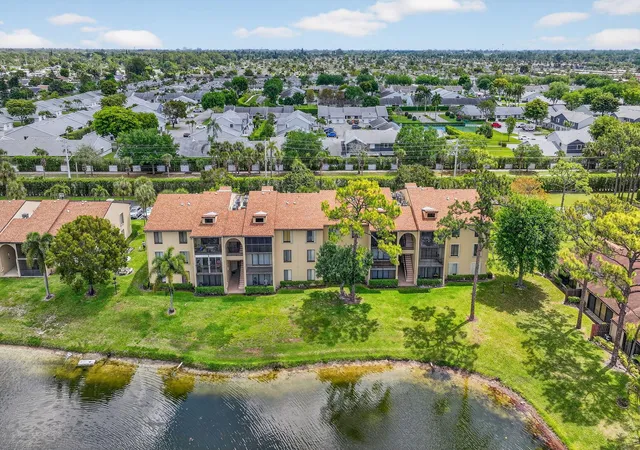 2nd image of 624 Sea Pine Wy, Greenacres, FL 33415