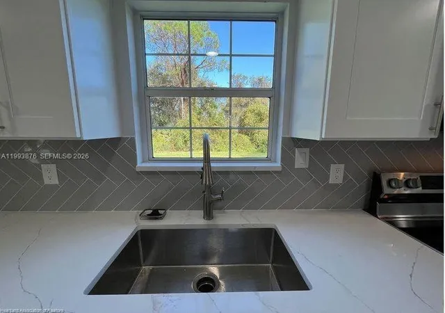 3rd image of 343 Ellison Ave, Lake Placid, FL 33852 | MLS# A11993876