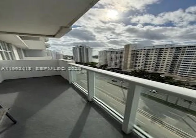 2nd image of 5601 Collins Ave #1219, Miami Beach, FL 33140 | MLS# A11993418
