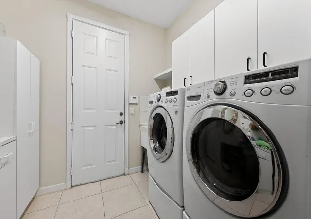 29th image of 9430 Lantern Bay Cir, West Palm Beach, FL 33411 | MLS# B26010295