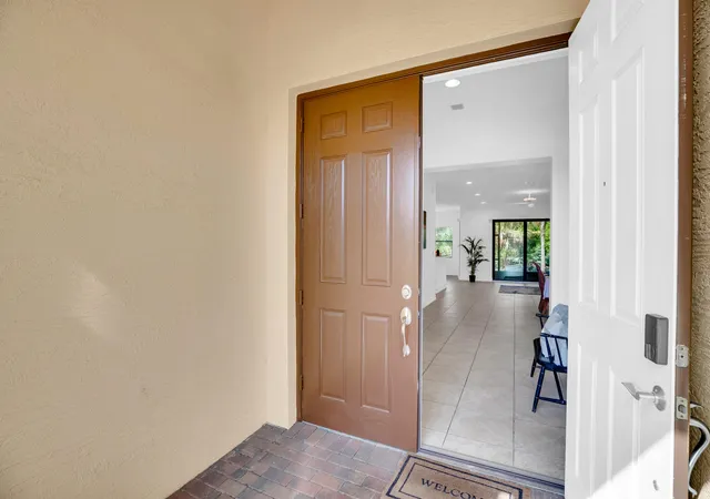 Photo 3 of Single family home for sale at 5585 40th Avenue, Vero Beach, FL 32967 | MLS# B26010306 | Listing updated on 2026-10-08