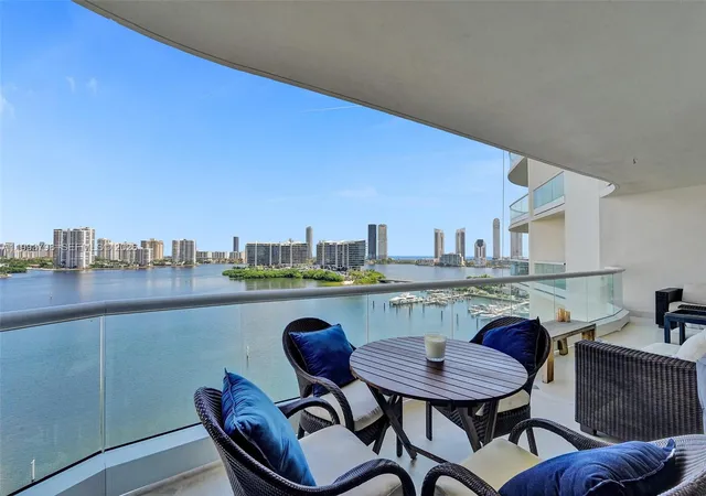 2nd image of 7000 Island Blvd #1207, Aventura, FL 33160 | MLS# A11993798