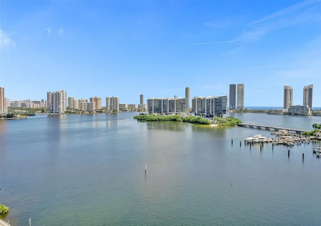 3rd image of 7000 Island Blvd #1207, Aventura, FL 33160 | MLS# A11993798