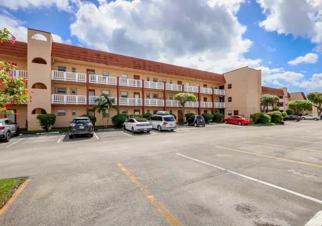 2nd image of 9350 Sunrise Lakes Blvd, Sunrise, FL 33322