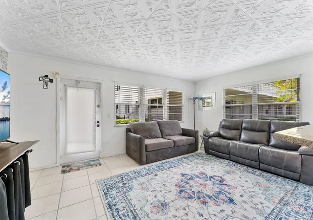 Homes for sale in Deerfield Beach, FL | 269 S Ventnor S, Deerfield Beach, FL 33442