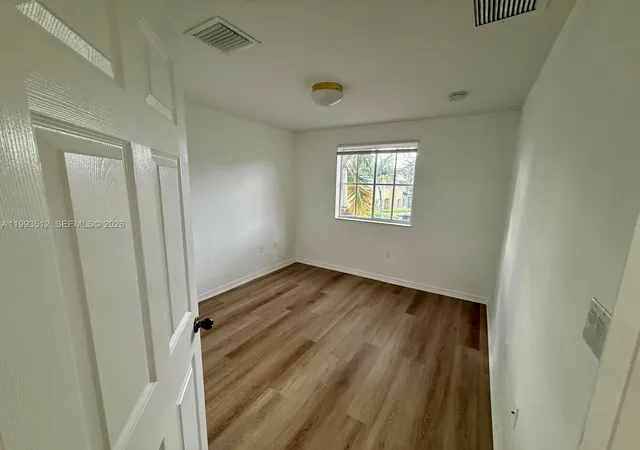 5th image of 1934 Sw 60Th Ave, North Lauderdale, FL 33068 | MLS# A11993512