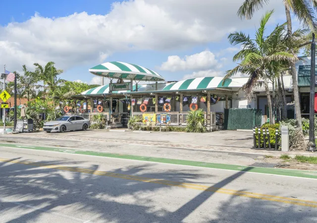 Homes for sale in Deerfield Beach, FL | 1968 Ne 3rd St #1, Deerfield Beach, FL 33441 | MLS# B26010552