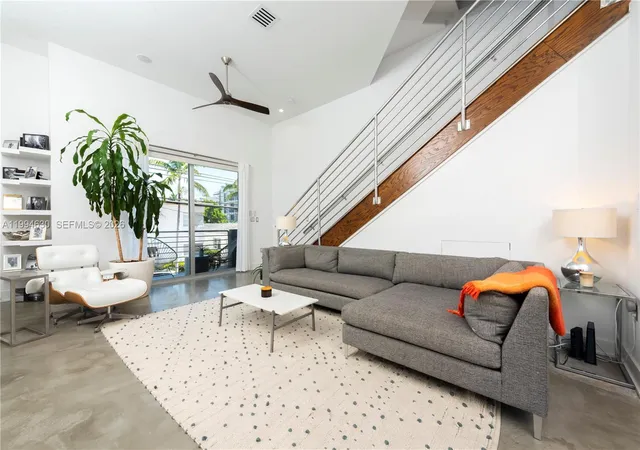 2nd image of 361 Jefferson Ave #3, Miami Beach, FL 33139 | MLS# A11994630