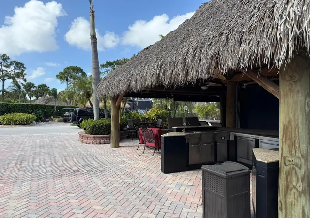 5th image of 424 Nw Chipshot Ln, Port St Lucie, FL 34986 | MLS# B26010869