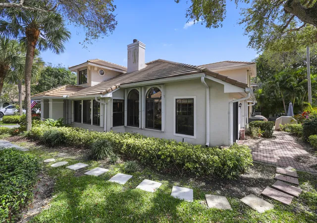 3rd image of 461 Coral Cove Dr, Juno Beach, FL 33408 | MLS# B26011051
