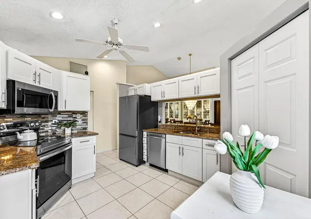 Homes for sale in Delray Beach, FL | 7888 Lexington Club Blvd #B, Delray Beach, FL 33446 | MLS# B26011221